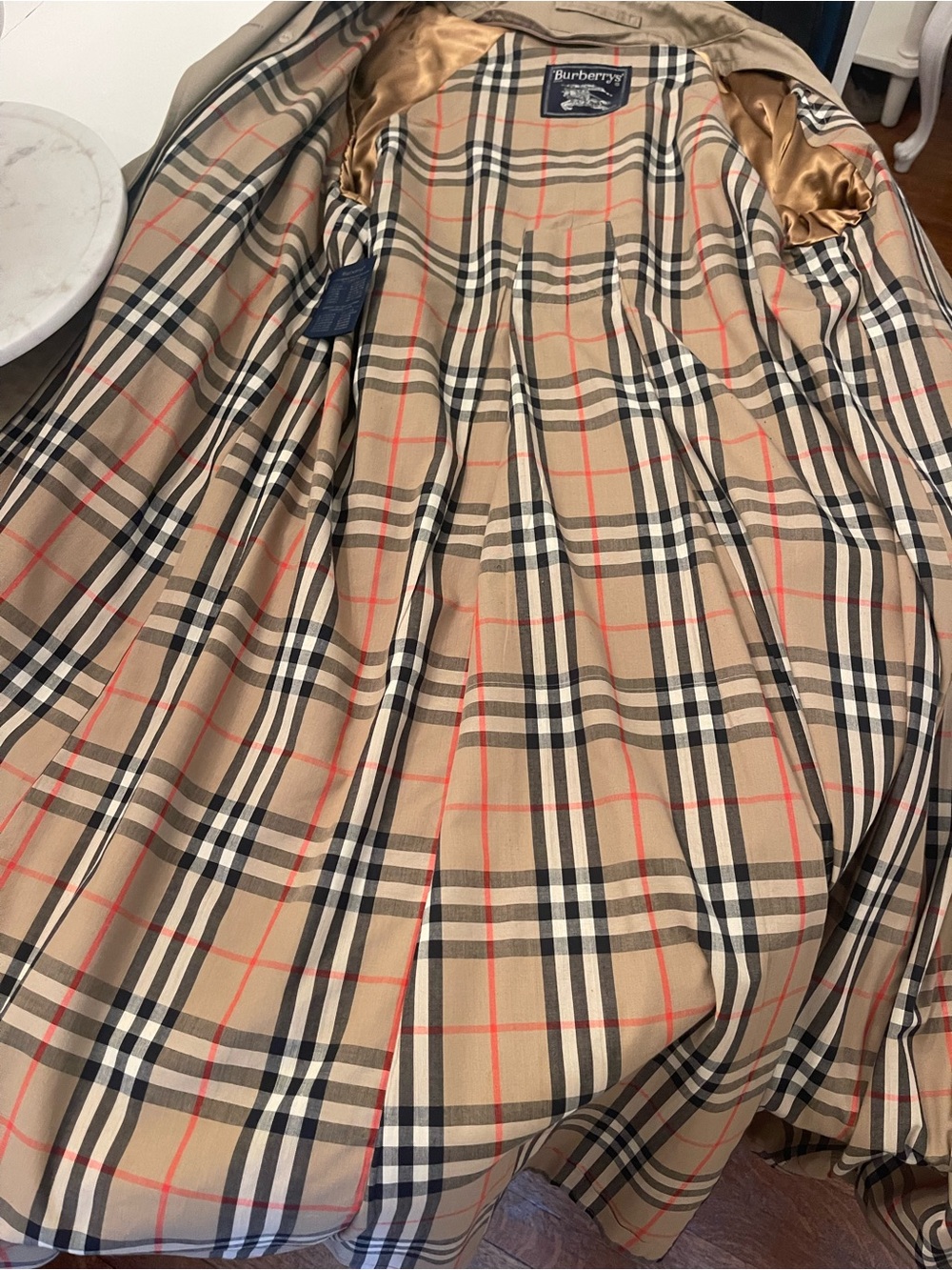 Burberry Khaki Double-Breasted Trench Coat with Waist Belt - Picture 10 of 16